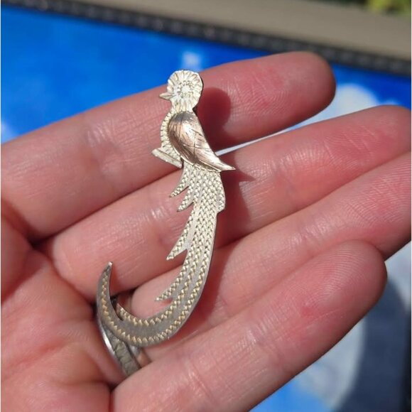 Vintage Guatemala 900 Silver Quetzal Bird Brooch Two Tone with 10k Gold Accent - Picture 4 of 10
